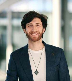 Headshot of Greg Levy